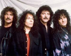 Le retour de Dio dans Black Sabbath en 1992 avec de gauche à droite : Geezer Butler, Dio, Tony Iommi et Vinnie Appice
